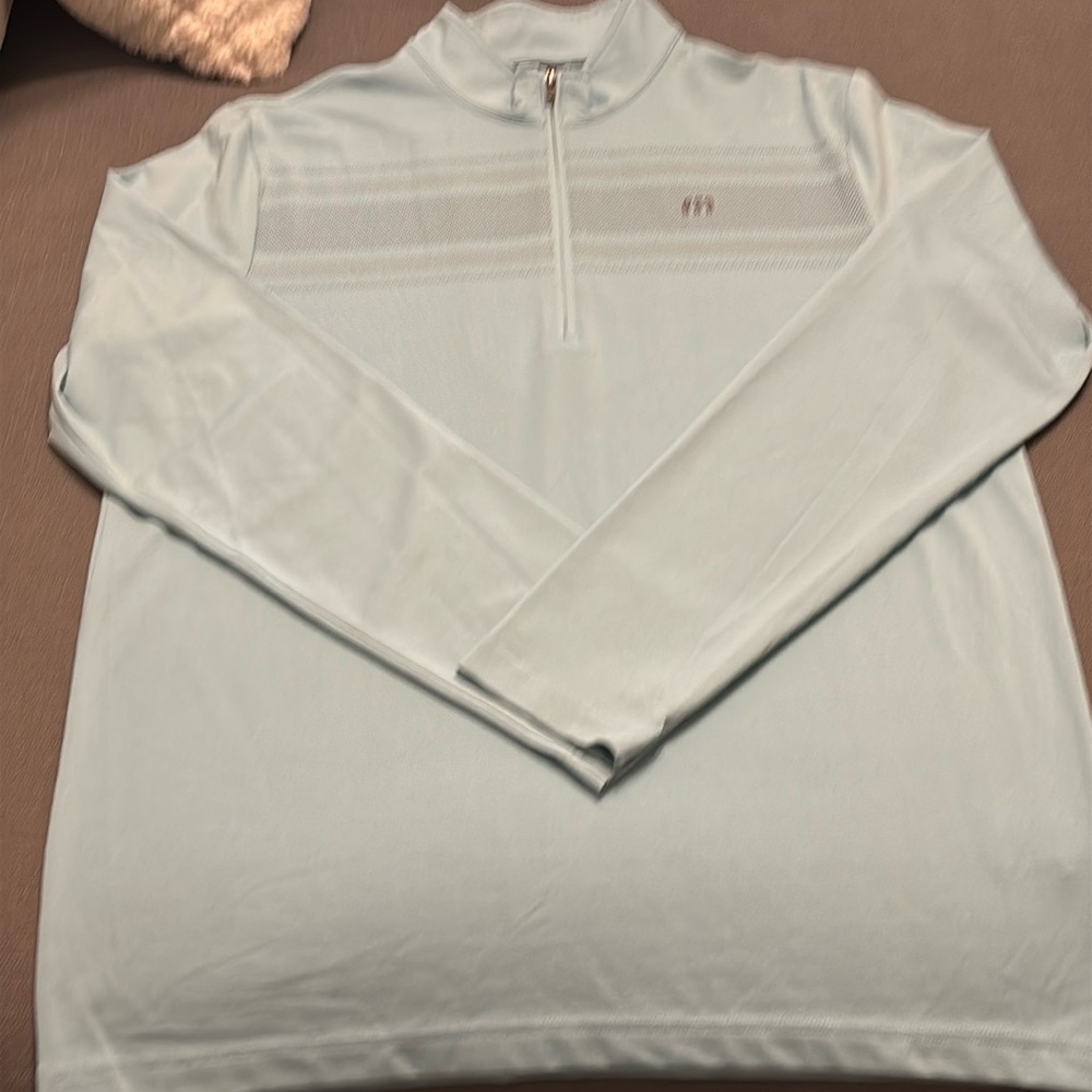 Travis Mathew half zip shirt Men’s medium